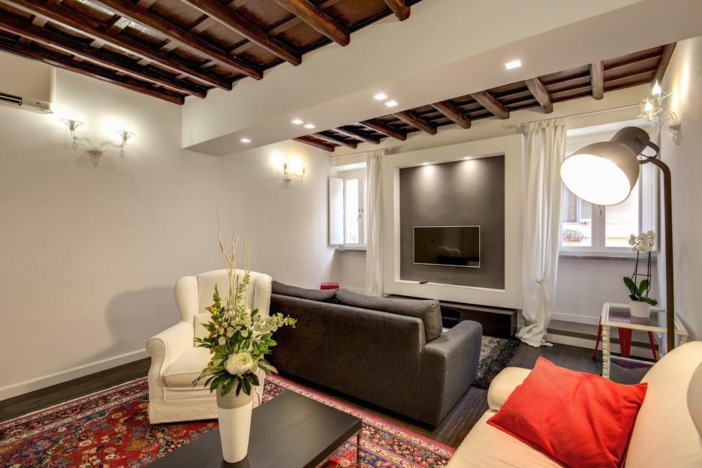 Campo De' Fiori Stylish White Appartement Rome Buitenkant foto