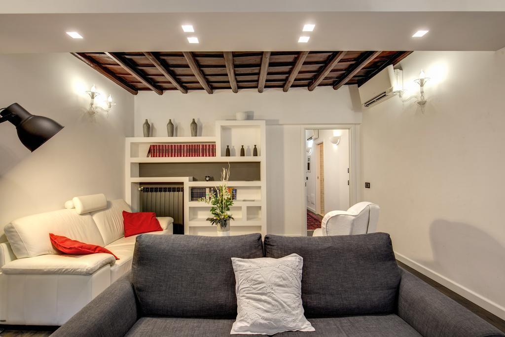 Campo De' Fiori Stylish White Appartement Rome Buitenkant foto