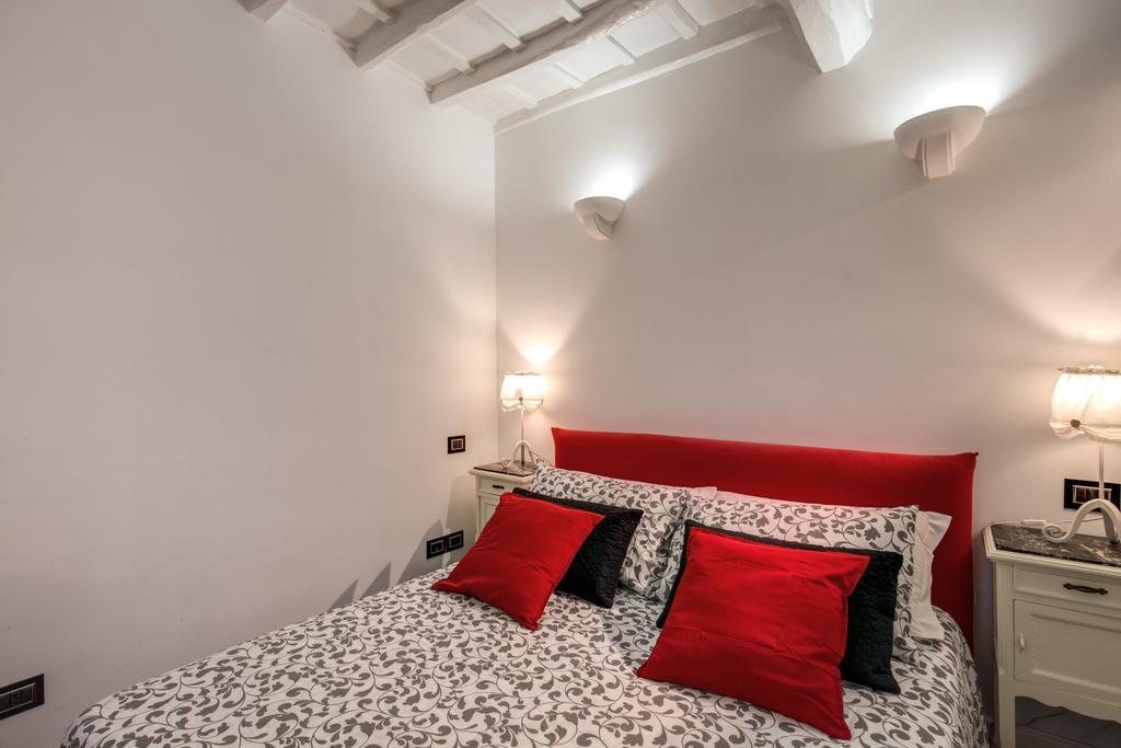 Campo De' Fiori Stylish White Appartement Rome Buitenkant foto